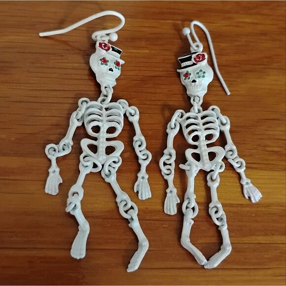 Bone Earrings White Novelty Dangly - Picture 1 of 3
